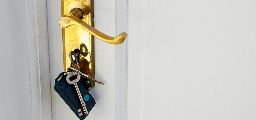 Broken Door Key Extraction in Marina, CA